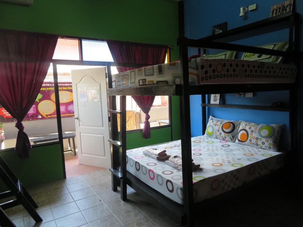 Same Same Guesthouse, Bar & Restaurant (Adults Only) Haad Rin Exterior foto